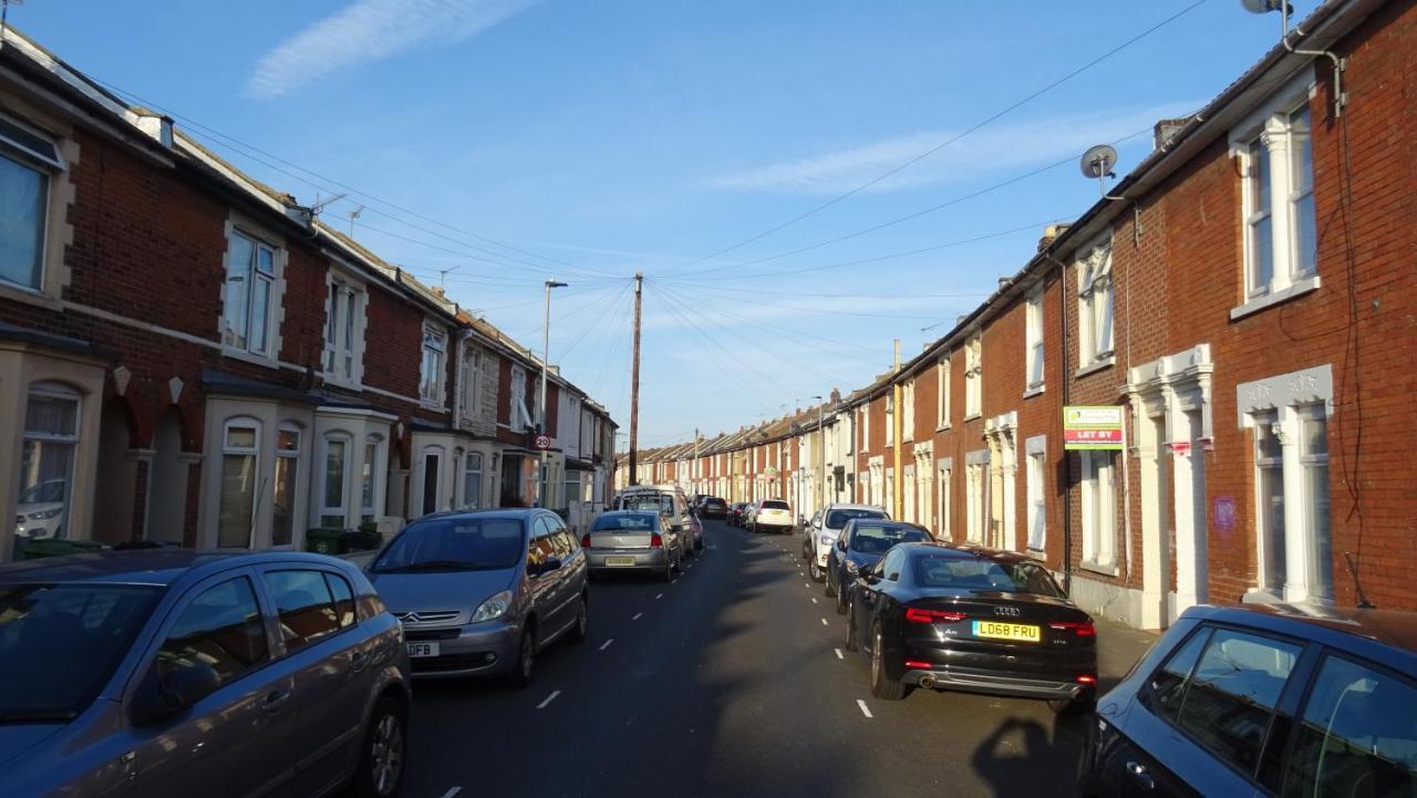 Radanks House - Fratton Apartment Portsmouth Luaran gambar